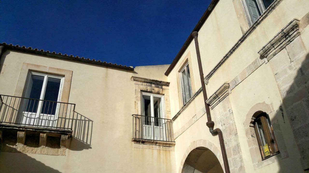 Incantevole Appartamento In Palazzo Storico Ortigia Syracuse Ngoại thất bức ảnh